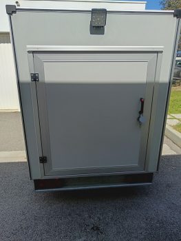 X120 GRISE FACE ARRIERE AVEC PROJECTEUR.jpg  