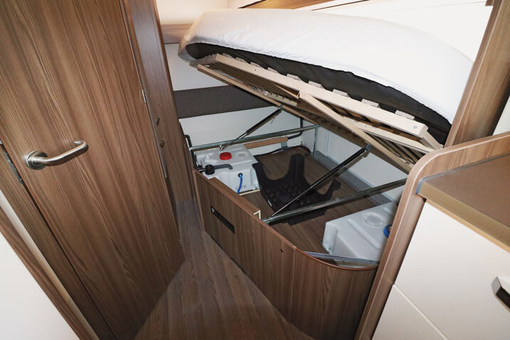 caravan_buerstner_averso-nordic_05-aa919ec2-5fe07790@716w.jpg