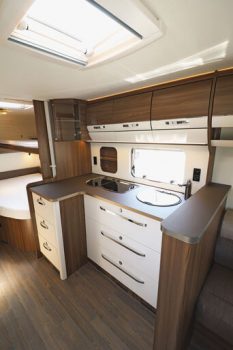 caravan_buerstner_averso-nordic_06-e0bd4b46-5fe07790@342w.jpg