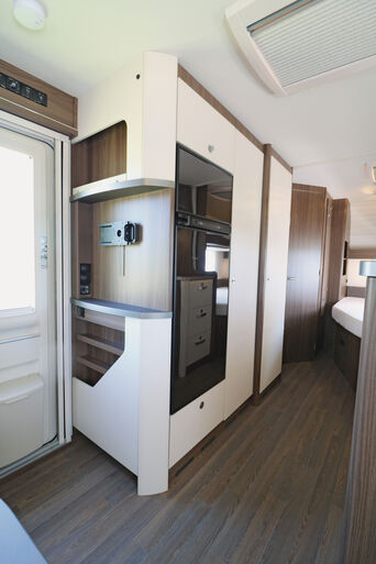 caravan_buerstner_averso-nordic_07-3ec53c8a-5fe07790@342w.jpg
